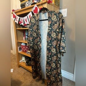 Chic Paisley Women's Kimono